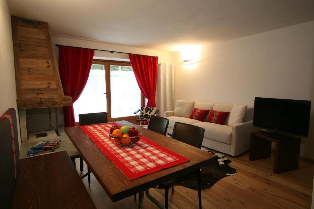 Residence Planpincieux Courmayeur Room photo